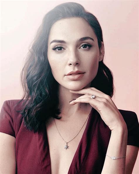 2862 Likes 19 Comments Gal Gadot Instagram Hd Phone Wallpaper Pxfuel