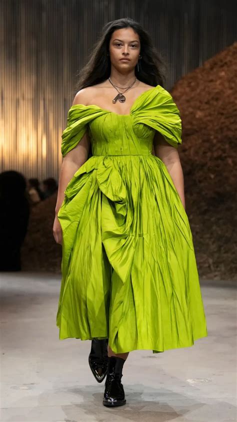 Alexander Mcqueen Fall Winter Collection Yellow Dress Runway Model Gala