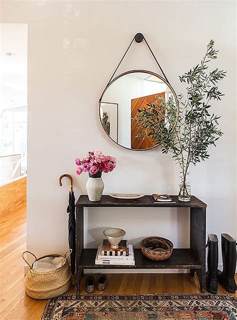 Choosing A Console Table And Mirror For An Entryway
