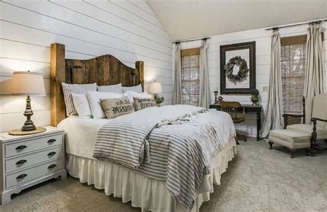 Modern farmhouse style combines the traditional with the new for a peaceful, welcoming feel. 25+ Most Inspiring Farmhouse Master Bedroom Ideas To Copy