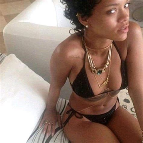 Rihanna Naked Pictures Leaked Again Scandal Planet