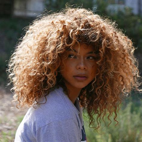 Curly Girls To Follow On Instagram Best Curly Hair Instagram Inspiration Teen Vogue