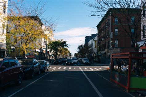 Best Neighborhoods To Live In Queens Common