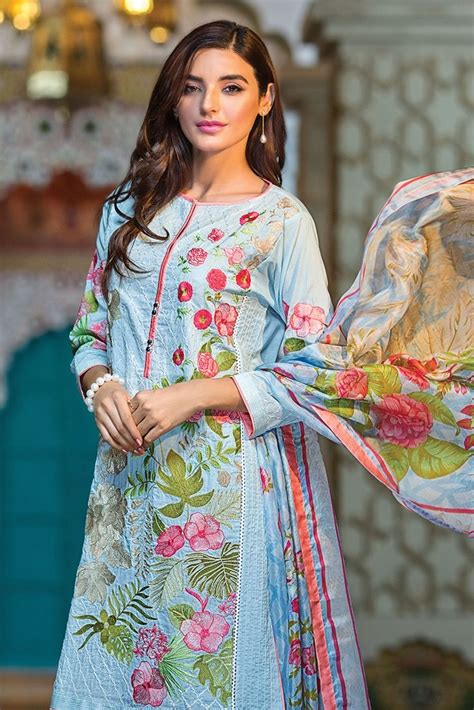 Pin By Hrishita Nath On Salwar Kameez And Kurtas Dresses Pakistani
