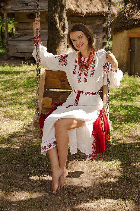 Ukraine From Iryna Traditional Fashion Traditional Dresses Moda Popular Ukraine Folk