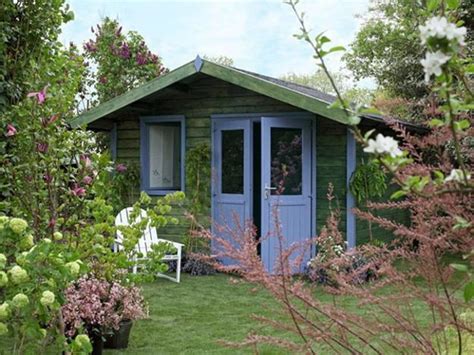 A person could take a drive around town and find details of other houses and gardens which. Small Garden House Design and Interior Decorating Ideas ...