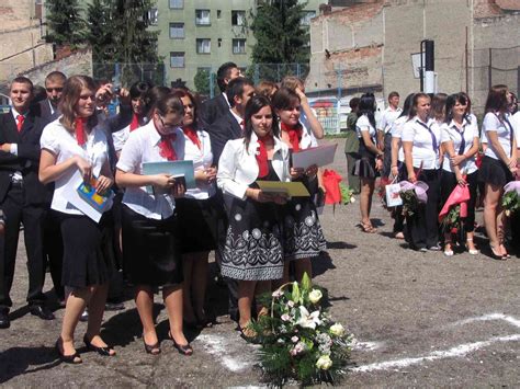 In anul 2011 colegiul tehnic ana aslan primeste titlul de şcoală europeană. Examene « Colegiul Tehnic Ana Aslan