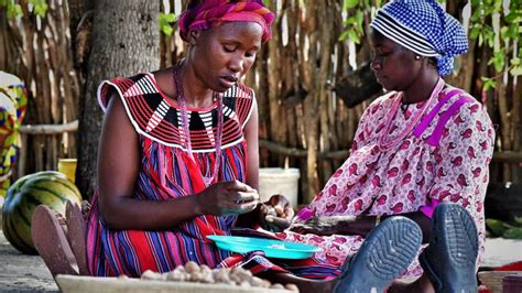 Women In Rural Namibia Profit From Biodiversity Friendly Trade United