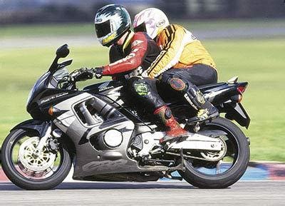 Want to get on the open road and carry a pillion passenger for the first time? Basic Skills: Taking pillions on your motorcycle | MCN