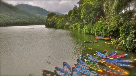 la promesa de los lagos de pokhara ~ el lobo bobo un blog de viajes