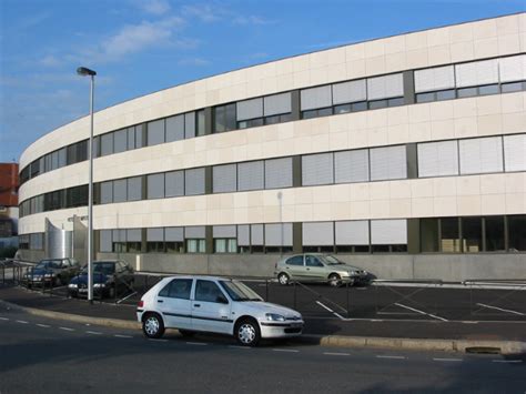 J'ai déclaré mon activité d'entreprise individuelle au centre des impôts. Centre des impôts Villefranche s/S - Bosgiraud