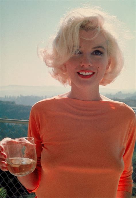 Marilyn Monroe R Pics