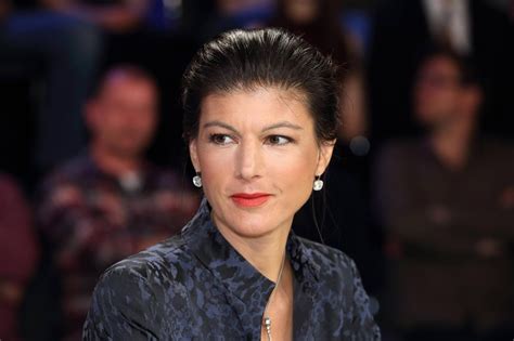 She has published various books on economic issues, her latest in 2012. sahra wagenknecht nackt - woodenbild :)