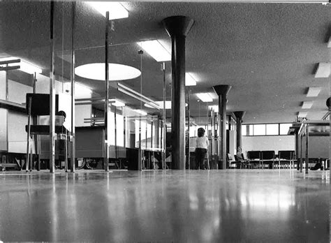 La CPAM de Vigneux-sur-Seine - Paul Chemetov-AUA, architecte