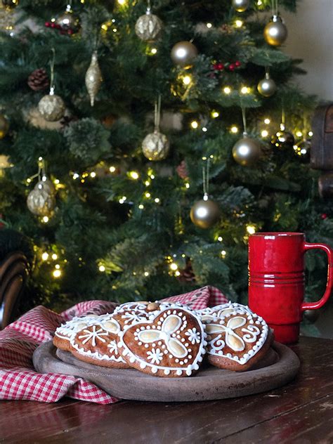 This recipe is a basis for many combinations, i have given a few you can use. Medovníky: a Slovak Spiced Honey Cookie Recipe | Elizabeth's Kitchen Diary