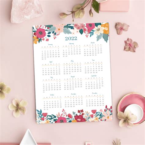 Free Printable 2022 Year At A Glance Floral Calendar Carrie Elle