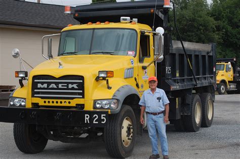 Filencdot Mack Dump Truck 20110706 5957557063