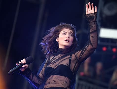 lorde is only the latest how touring in israel thrusts musicians into controversy the