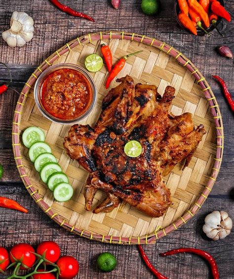 Entdecke rezepte, einrichtungsideen, stilinterpretationen und andere ideen zum ausprobieren. Jumlah Ayam Betutu "Khas Bali" Kabupaten Tulungagung, Jawa ...