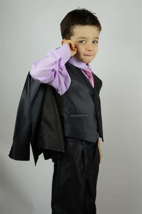 Collection de valérie viard • dernière mise à jour il y a 9 heures. Tenue de mariage enfant pour produire un grand effet ...
