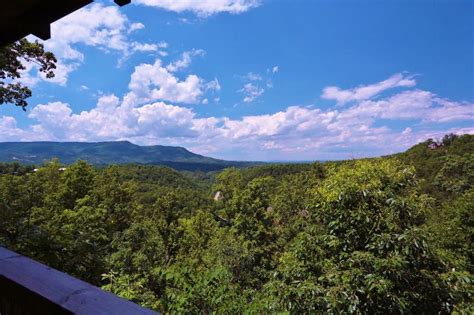 A 50 mile view of serenity high atop statuesque pine trees only minutes away from beavers bend state park, broken bow lake, mountain fork river and cedar creek golf course near broken bow, oklahoma 'Paradise View Cabin' Fantastic 50 Mile Mountain Views ...