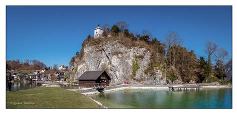 Traunkirchen Mit Blick Auf Die Johannesbergkapelle Foto And Bild