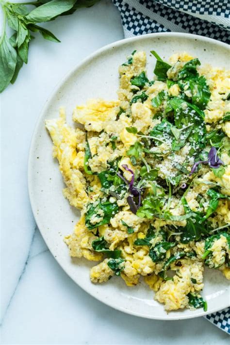 High Protein Healthy Egg Scramble With Quinoa 20g Proteinserving