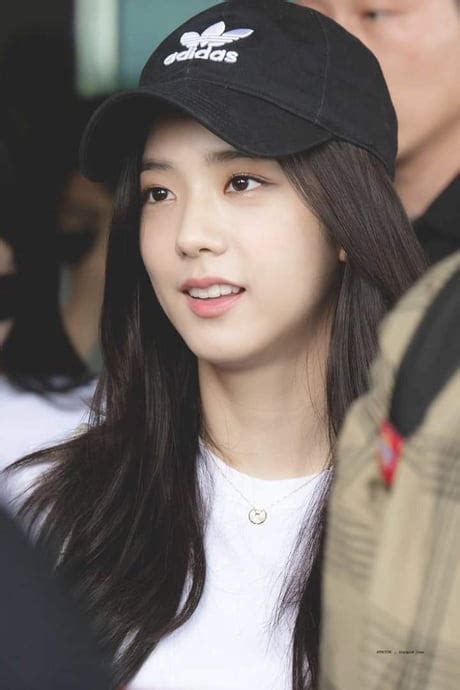 Content director & editor (india): . What are some stunning photos of Kim Jisoo? - Quora