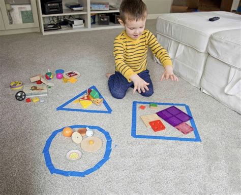 Free Printable Everyday Objects Shape Matching Activity
