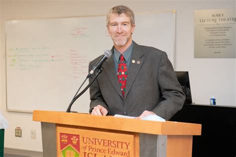 Dr John Vanleeuwen Named Interim Dean Of The Atlantic Veterinary College University Of Prince