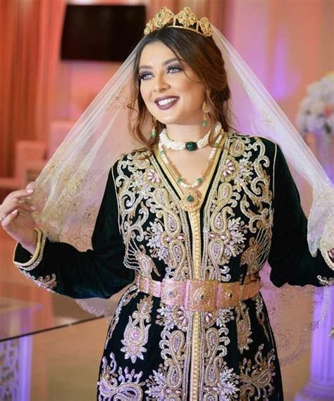 Caftan Marocain 2020 Pour Mariage And Fêtes Vente Sur Commande In 2020