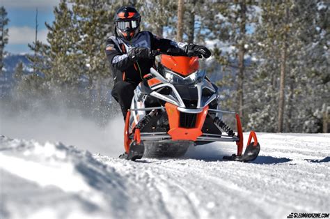 There are many other differences which. Yamaha's 2-stroke snowmobiles are back in force for 2021 ...