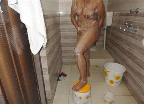 Bathing Bhabhi Sexy Naked Archives Indian Porn Pictures Desi Xxx Photos