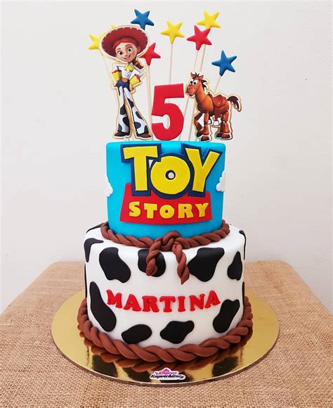 15 Eye Catching Toy Story Cake Ideas And Designs The Bestest Ever