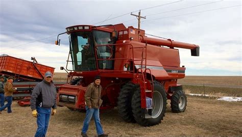 Case Ih 2388 Axial Flow Combine International Tractors Case Tractors