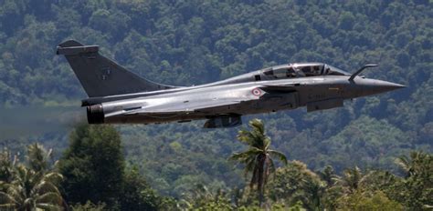Indonesia Looks To Dassaut Rafale For Fighter Requirement Defense News Aviation International