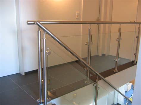 Raise rail up to the proper rail height and bolt each end to the newels. Balcony Stainless Steel Railing Balusters 900mm - 1200mm Height Mirror / Satin Surface