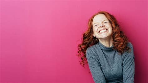 Laugh a little! How laughter helps our brain reduce stress | Constant ...