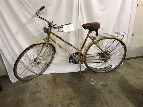 Lot 13 Vintage Sears And Roebuck Free Spirit 10 Speed Bicycle W 26