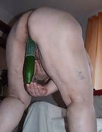 Mature Slut Getting Nasty With A Cucumber Grannypornpics Net