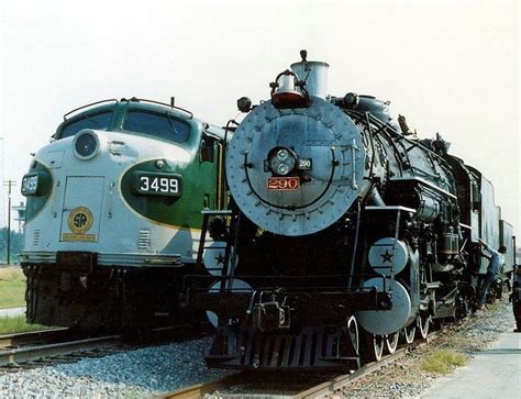 Aandwp 290 And A Southern F Unit In Macon Ga On An Excursion Trip