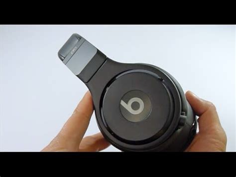 Beats has done a terrific job with the look and feel of the solo pro. First Look: Infinite BLACK Matte Beats Pro - YouTube