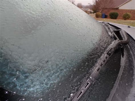 A Simple Solution To Remove Ice From Your Windshield