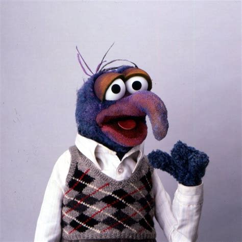 Who Has Blue Thumbs A Stylish Sweater Vest And Is Very Ready For The Weekend This Guy Gonzo