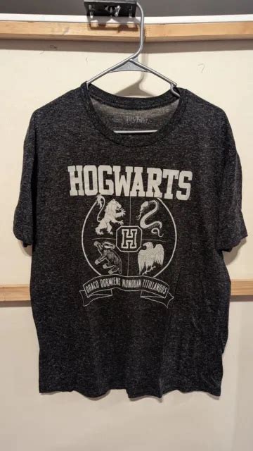 Wizarding World Of Harry Potter Official Hogwarts Crest Black T