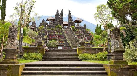 8 Kelebihan Bali Yang Populer