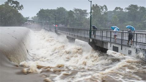 townsville faces record flooding after wettest january in 21 years the australian
