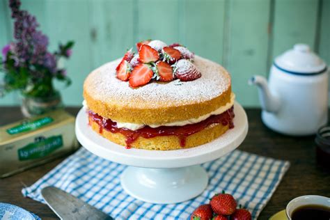 Strawberry Victoria Sponge Cake Recipe Kerrygold Ireland