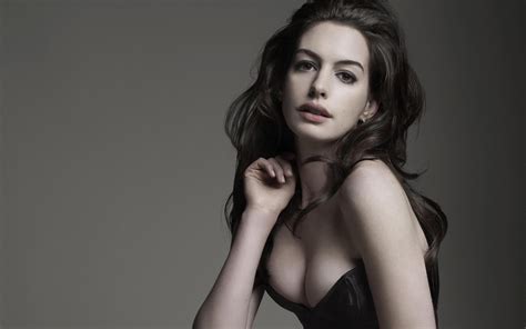 Anne Hathaway Wallpapers 73 Background Pictures