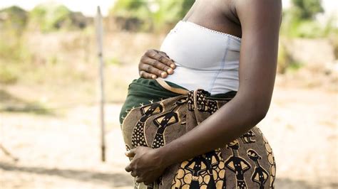 Sénégal Une femme tabasse sa voisine enceinte de mois